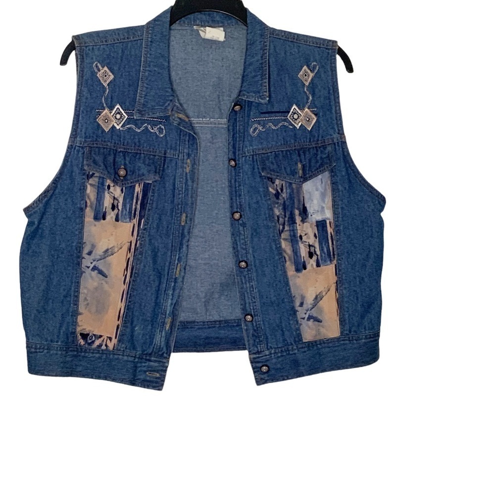 𝅺VINTAGE Saint Germain denim vest. Size L